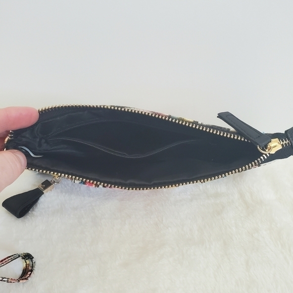 FASHION Magazine Print Style Clutch Wallet Wristlet Purse - Picture 13 of 15